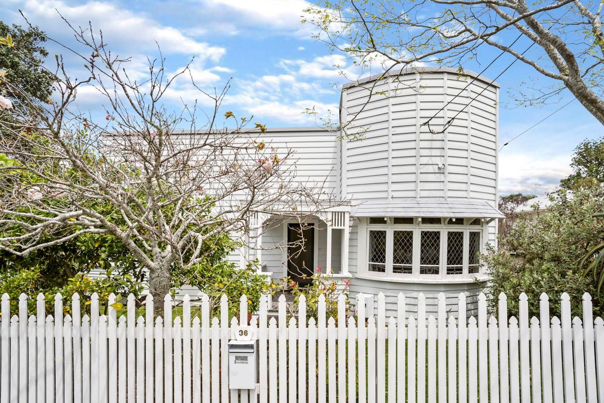 36 Western Springs Road, Morningside, Auckland - Carousel 1