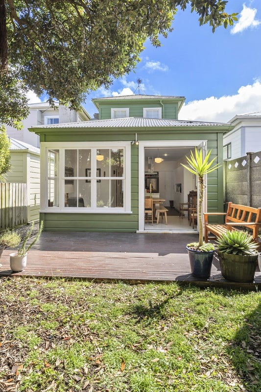 100 Constable Street, Newtown, Wellington - Carousel 1