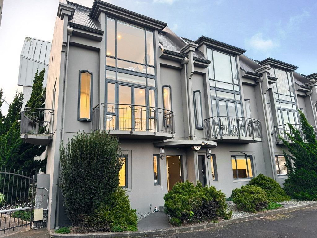 6/15 Sarawia Street, Newmarket, Auckland - Carousel 1
