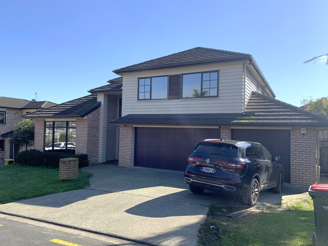 4 Briar Vale Place, Flat Bush, Auckland - Carousel 2