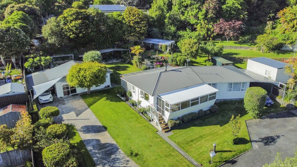 11A Thames Street, Welbourn, New Plymouth - Carousel 20