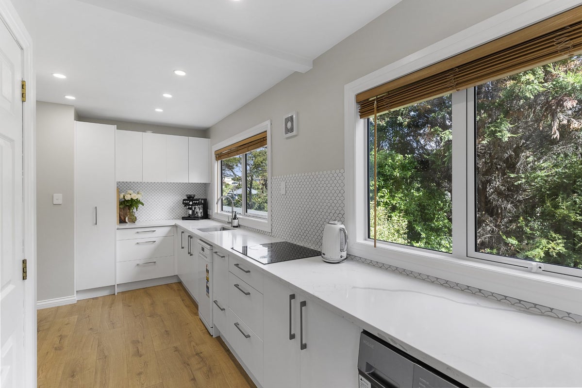 1/34 Martin Crescent, Northcote, Auckland - Carousel 2