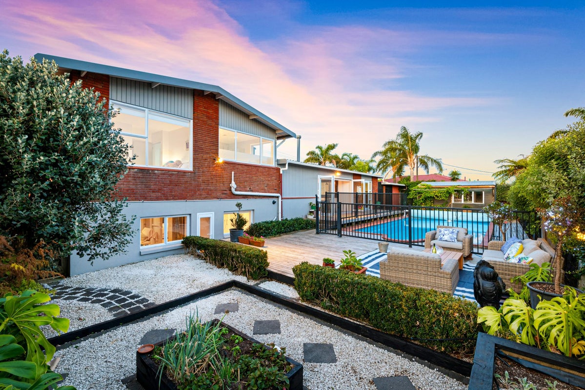 58 Sunrise Avenue, Mairangi Bay, Auckland - Carousel 1