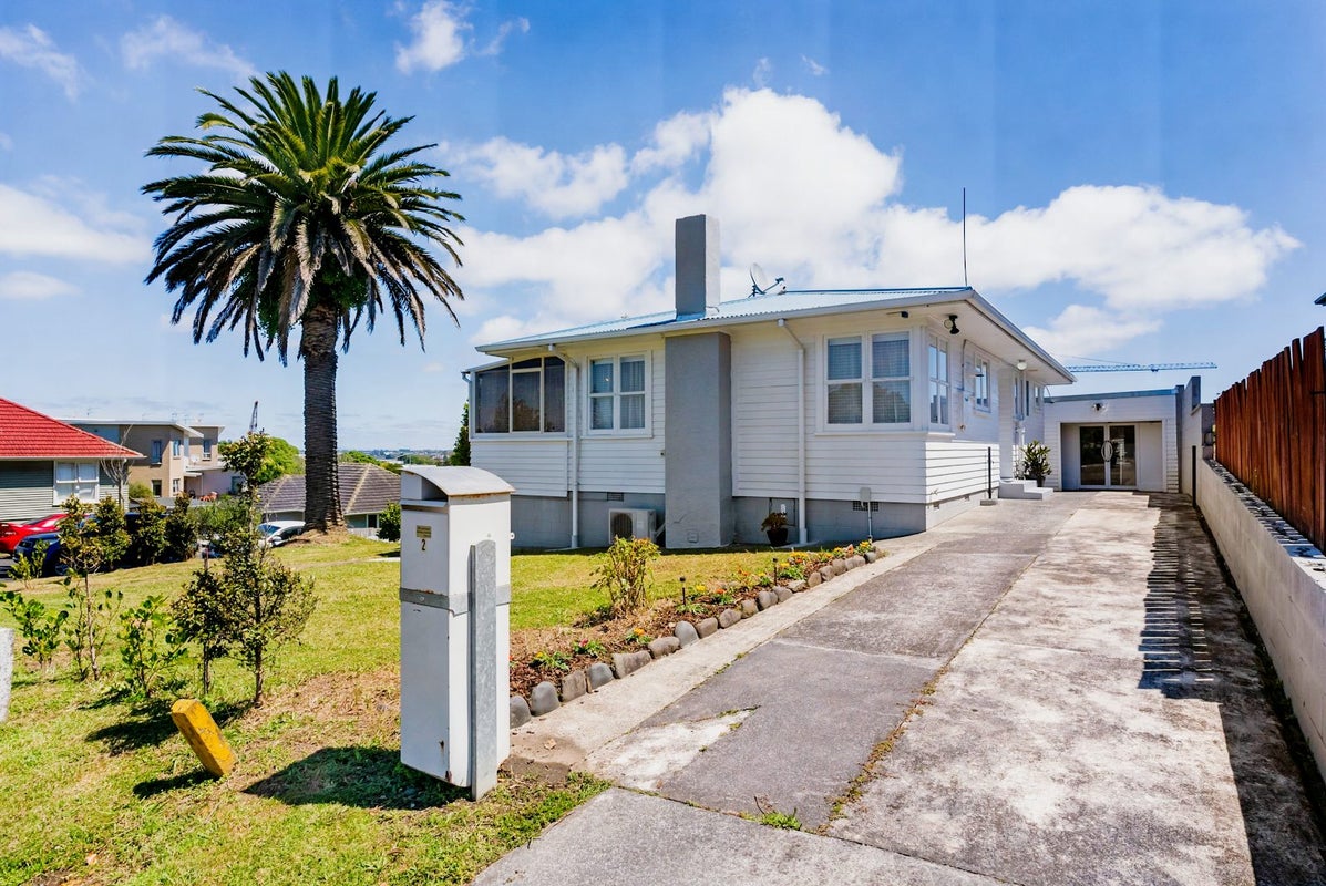 2 Portman Road, Mount Wellington, Auckland - Carousel 1
