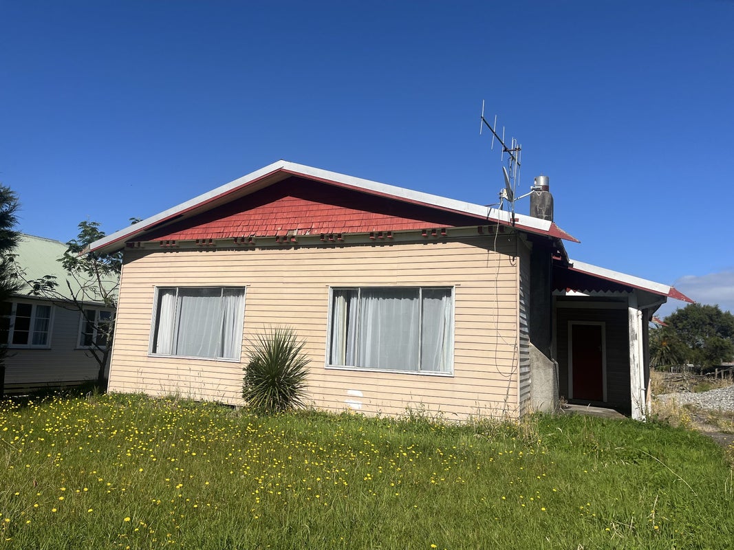64 Domett Street, Westport, Westport - Carousel 1
