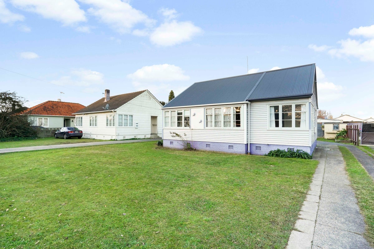 189 Maeroa Road, Maeroa, Hamilton - Carousel 1