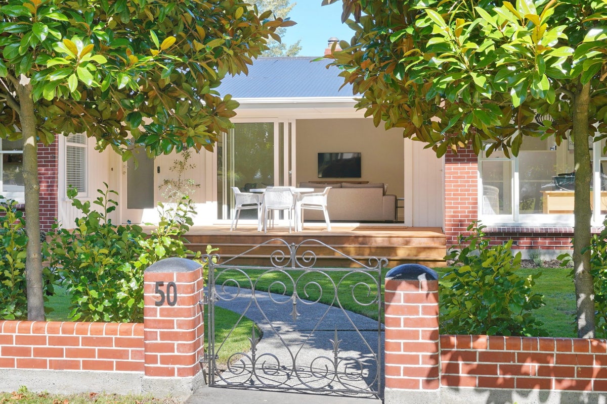 50 Malvern Street, St Albans, Christchurch - Carousel 24