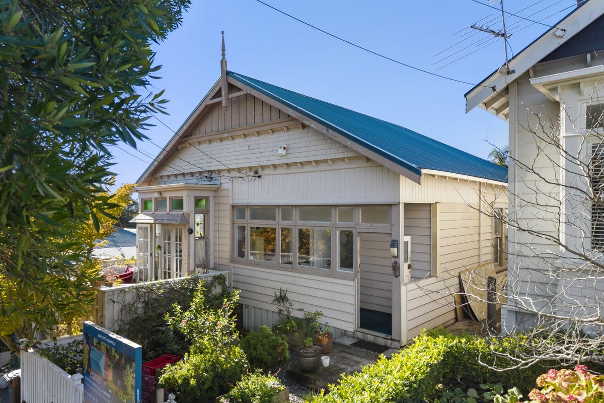 21 Northland Street, Grey Lynn, Auckland - Carousel 1
