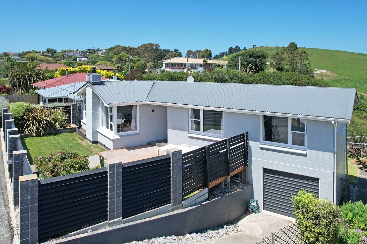 43 Tamar Street, South Hill, Oamaru - Carousel 1