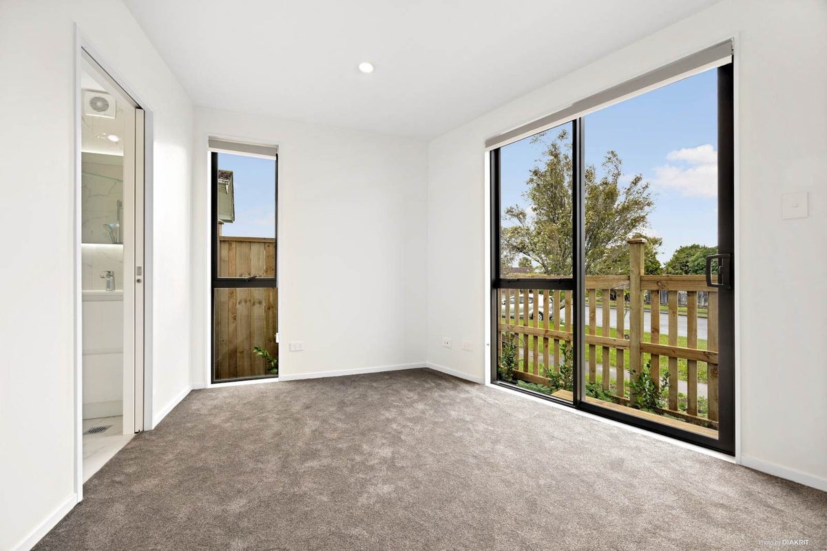 24D Tomintoul Place, Highland Park, Auckland - Carousel 8