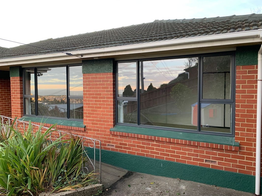 16 Glenpark Avenue, Mornington, Dunedin - Carousel 2