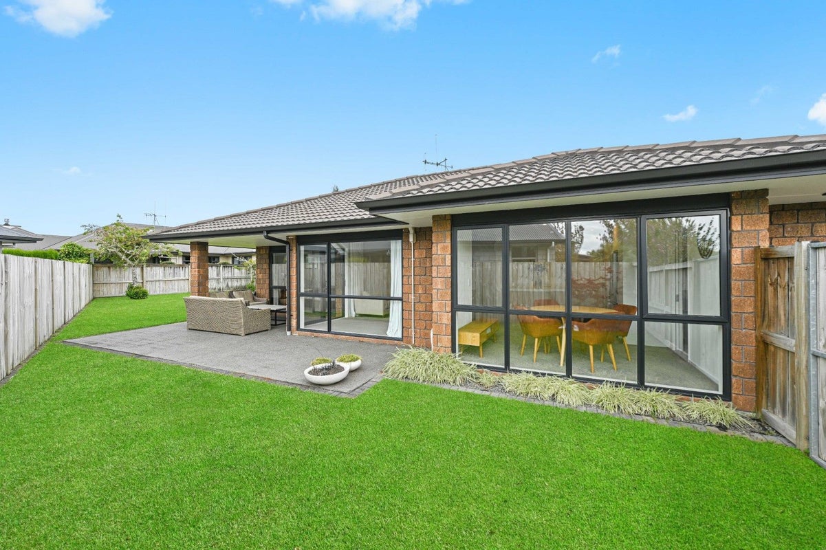5 Winslow Court, Huntington, Hamilton - Carousel 1