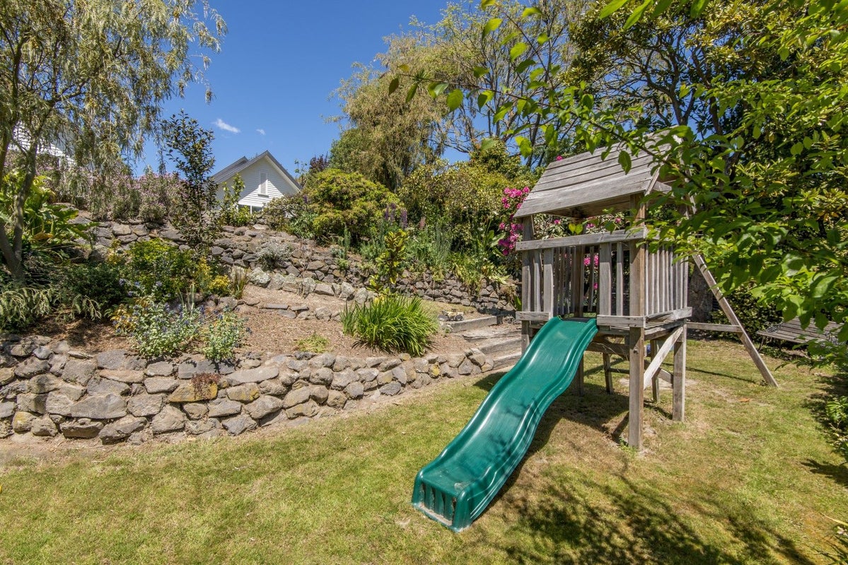 6 Crichton Terrace, Cashmere, Christchurch - Carousel 21