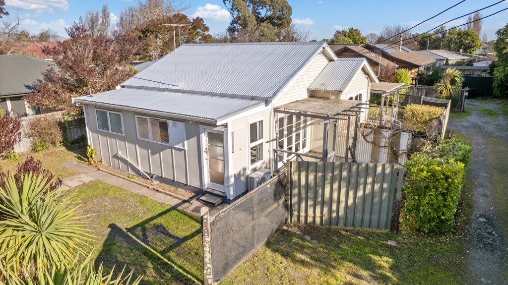 294 Keyes Road, New Brighton, Christchurch - Carousel 1