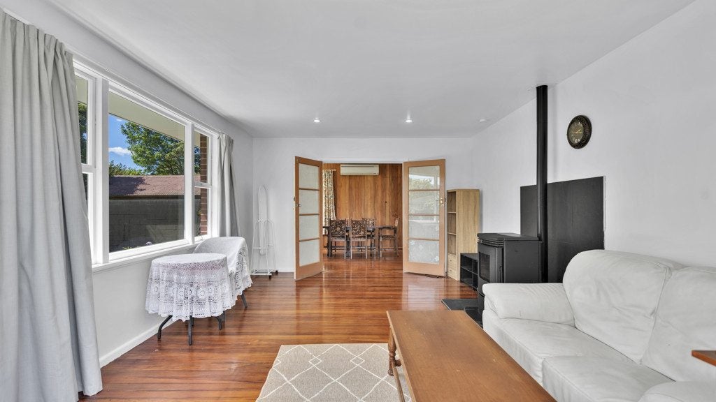 2 Clonbern Place, Upper Riccarton, Christchurch - Carousel 2