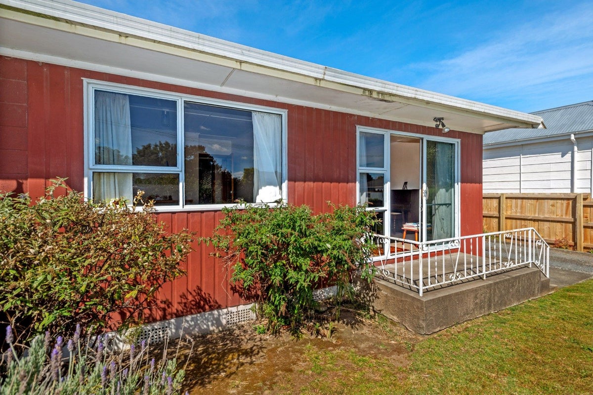 1/30 Albert Street, Te Hapara, Gisborne - Carousel 2
