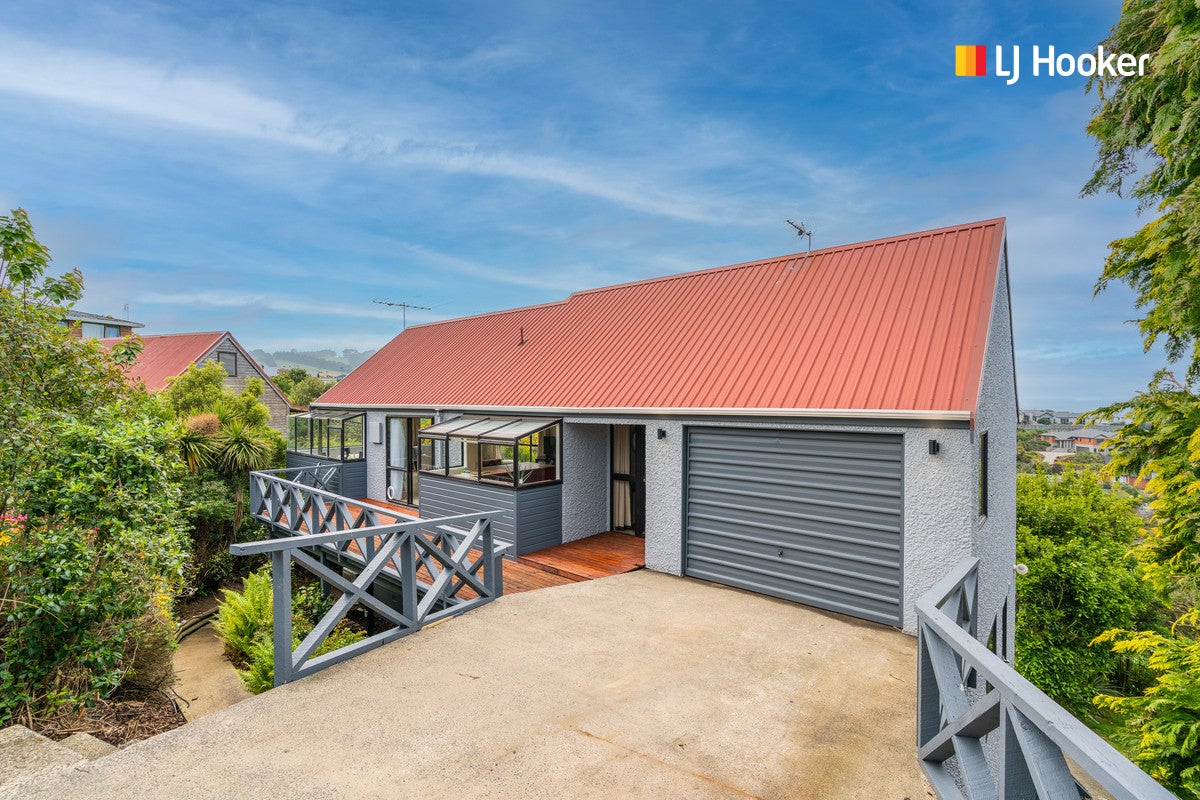 14 Moodie Street, Shiel Hill, Dunedin - Carousel 1