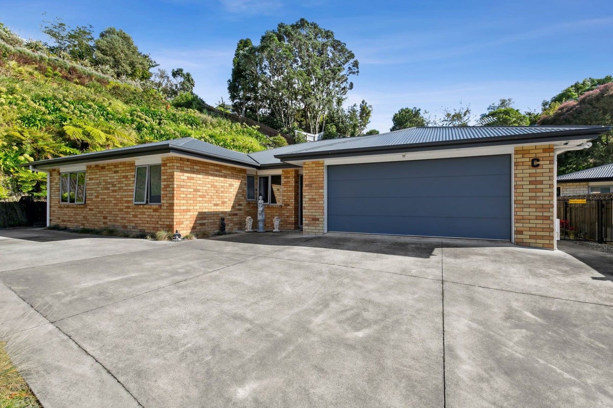 16C Cyrus Street, Whalers Gate, New Plymouth - Carousel 2
