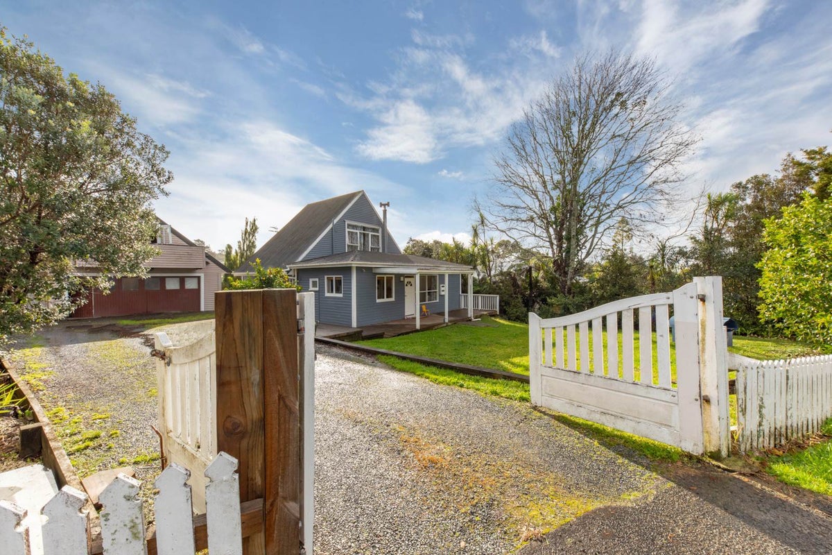 69 Withers Road, Glen Eden, Auckland - Carousel 1