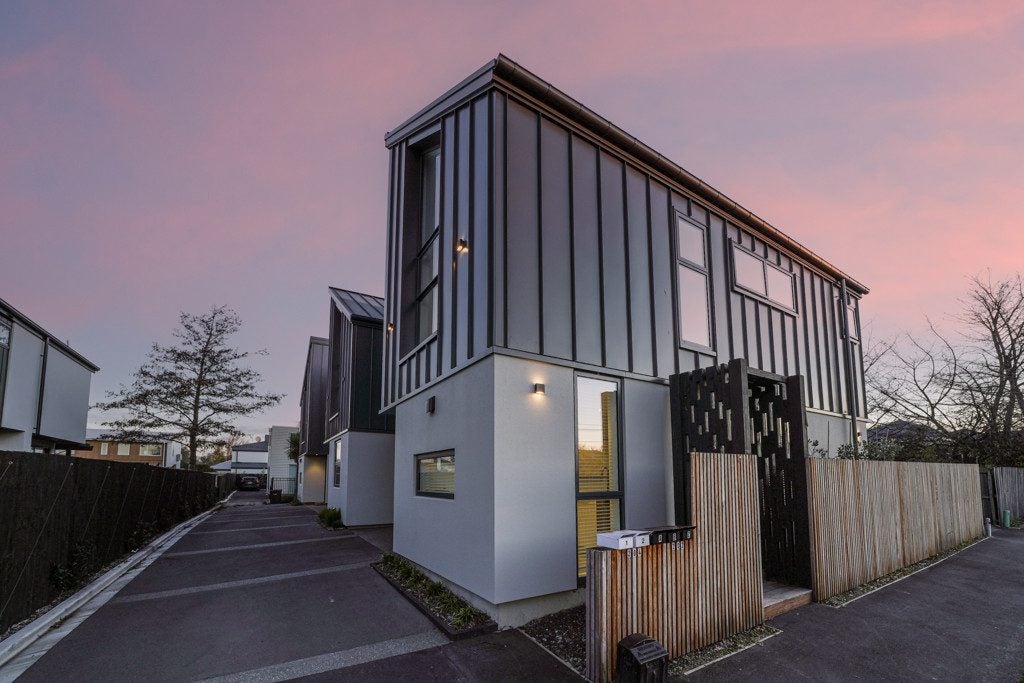 202A Edgeware Road, Edgeware, Christchurch - Carousel 1