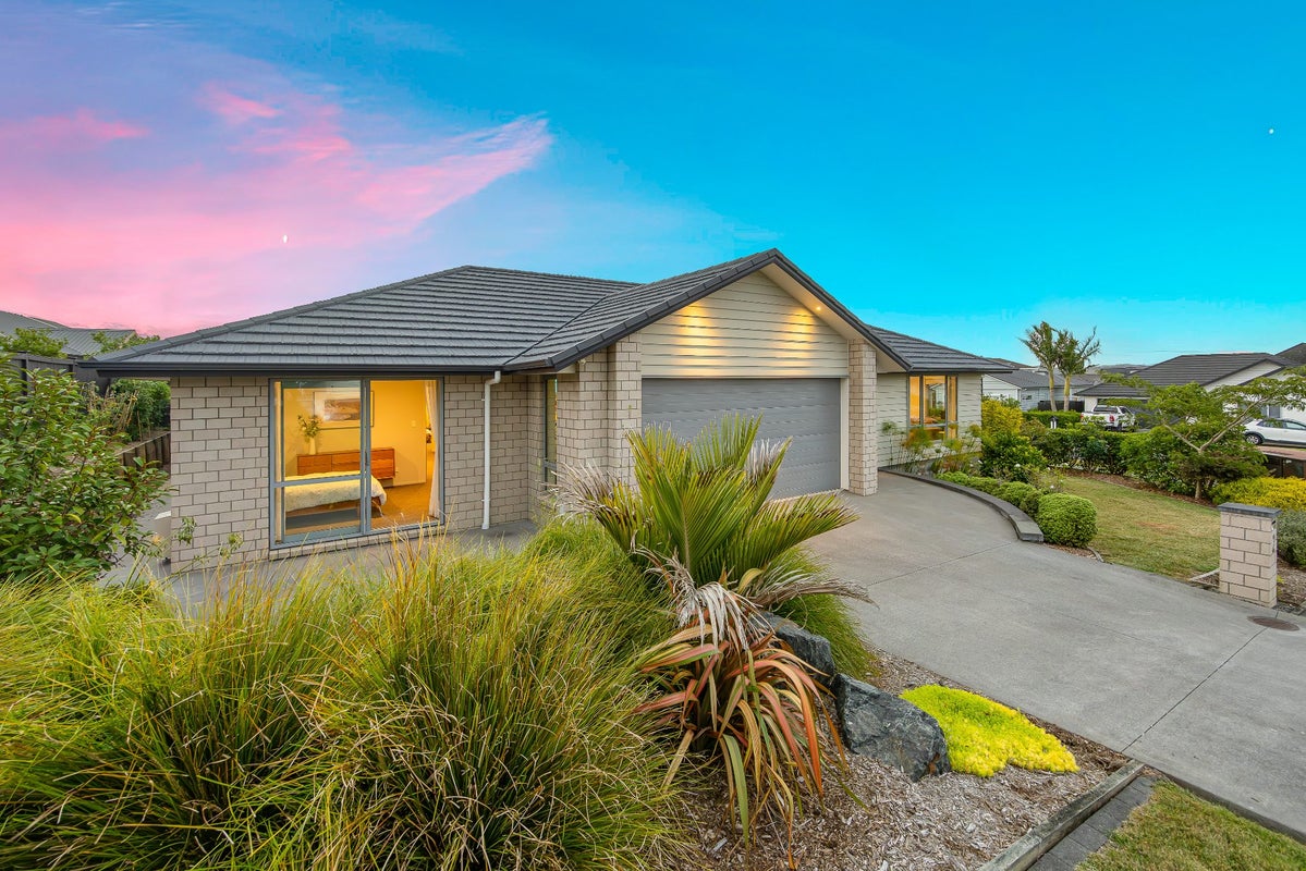 2 Kingfisher Road, Silverdale, Silverdale - Carousel 2