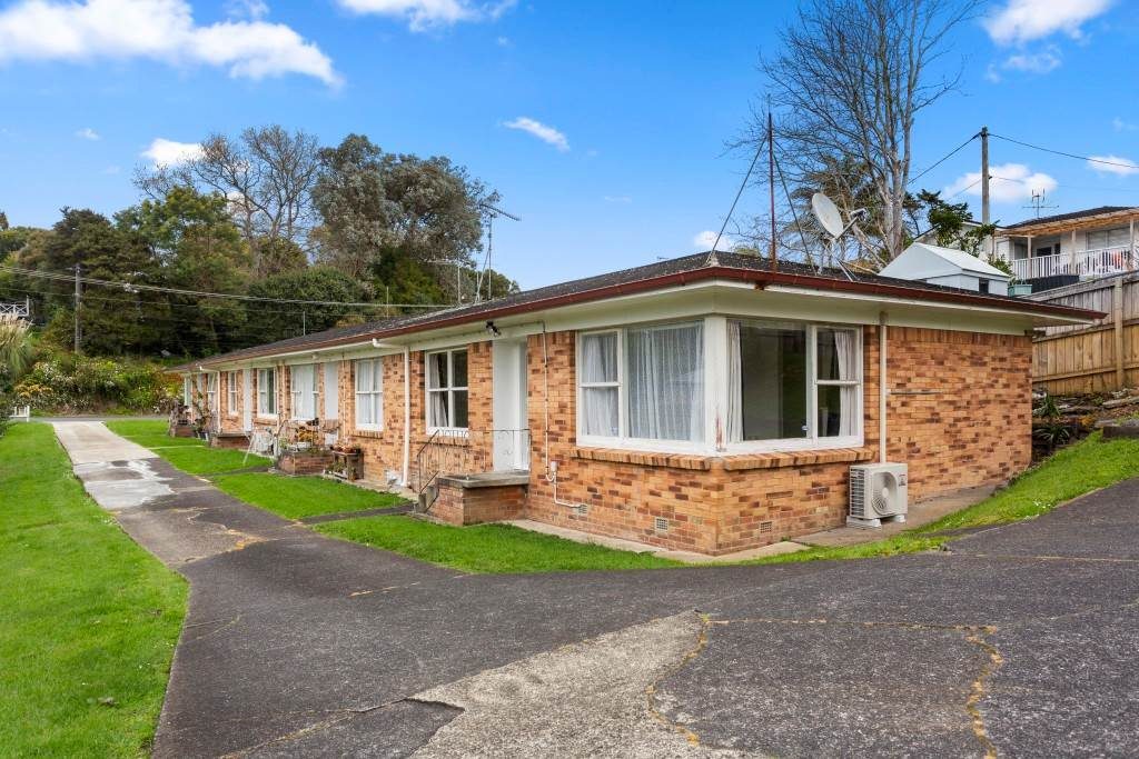 34 Eskdale Road, Birkdale, Auckland - Carousel 1