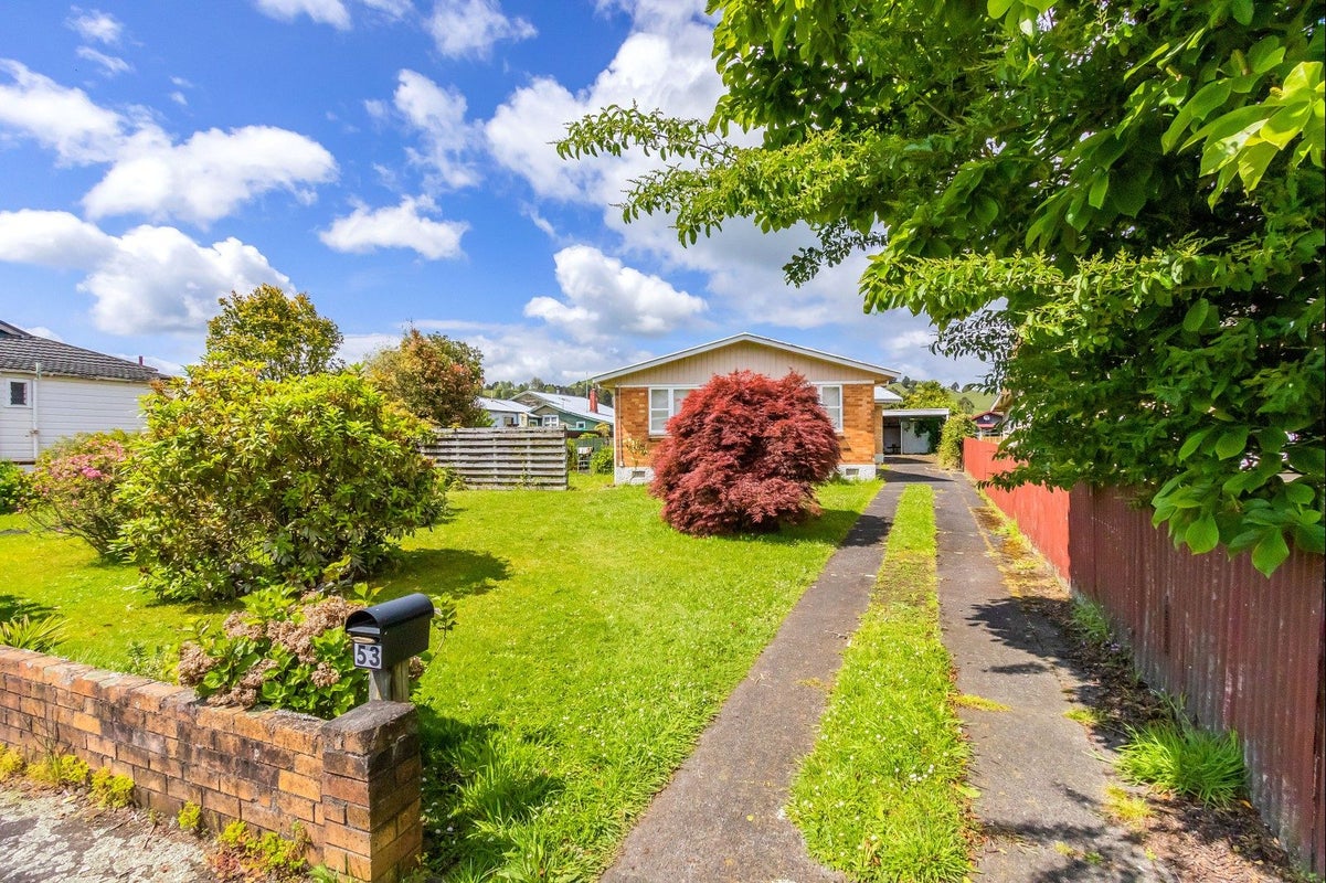 53 Huia Street, Taumarunui - Carousel 1