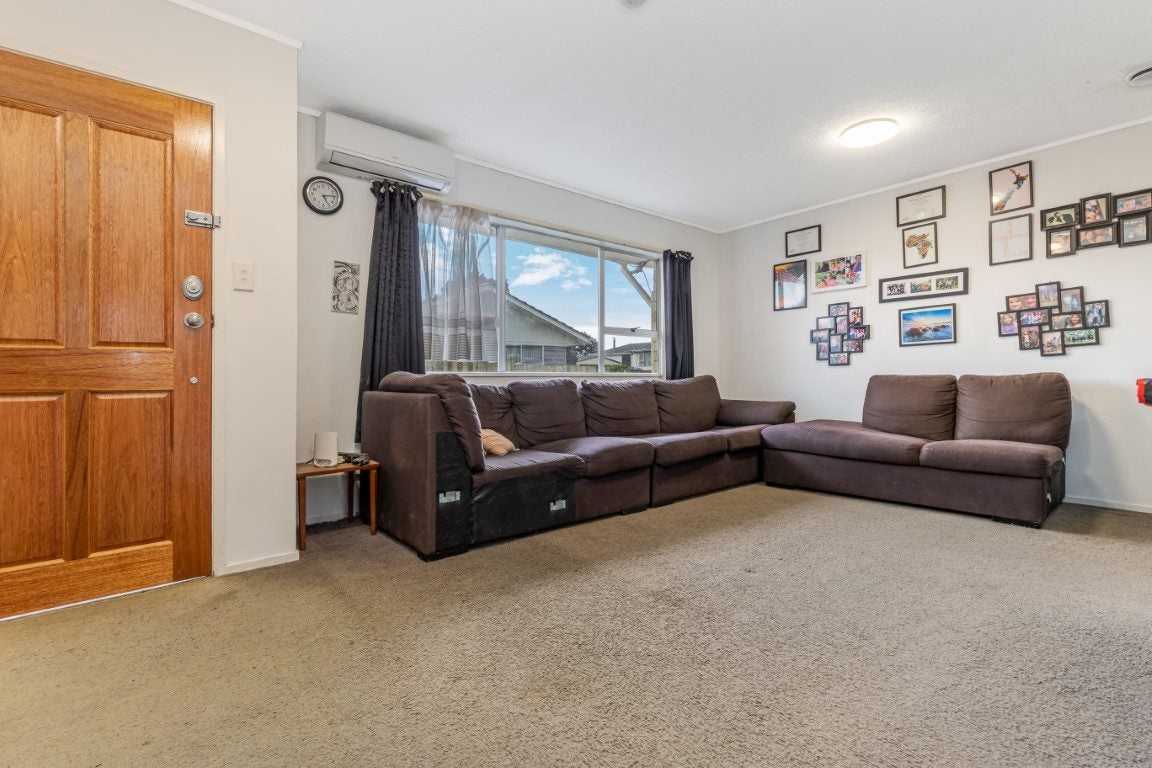 2/14 Suwyn Place, Weymouth, Auckland - Carousel 2