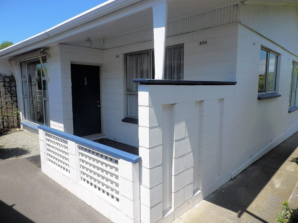 2/48 KITCHENER SQ, Highfield, Timaru - Carousel 2