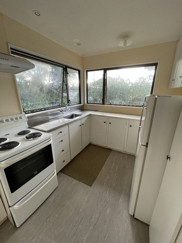 10C Burwah Street, Berhampore, Wellington - Carousel 2