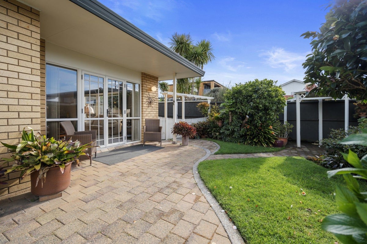 216B Ngatai Road, Otumoetai, Tauranga - Carousel 1