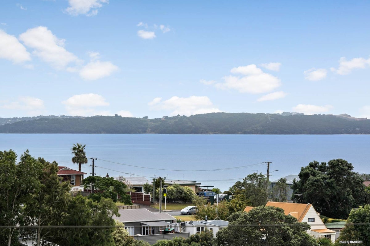 3 Maraetai Heights Road, Maraetai, Auckland - Carousel 1