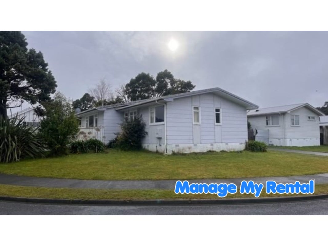 31 Blueberry Grove, Timberlea, Upper Hutt - Carousel 1
