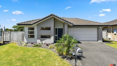 50 Stranraer Crescent, Wattle Downs, Auckland - Carousel 1