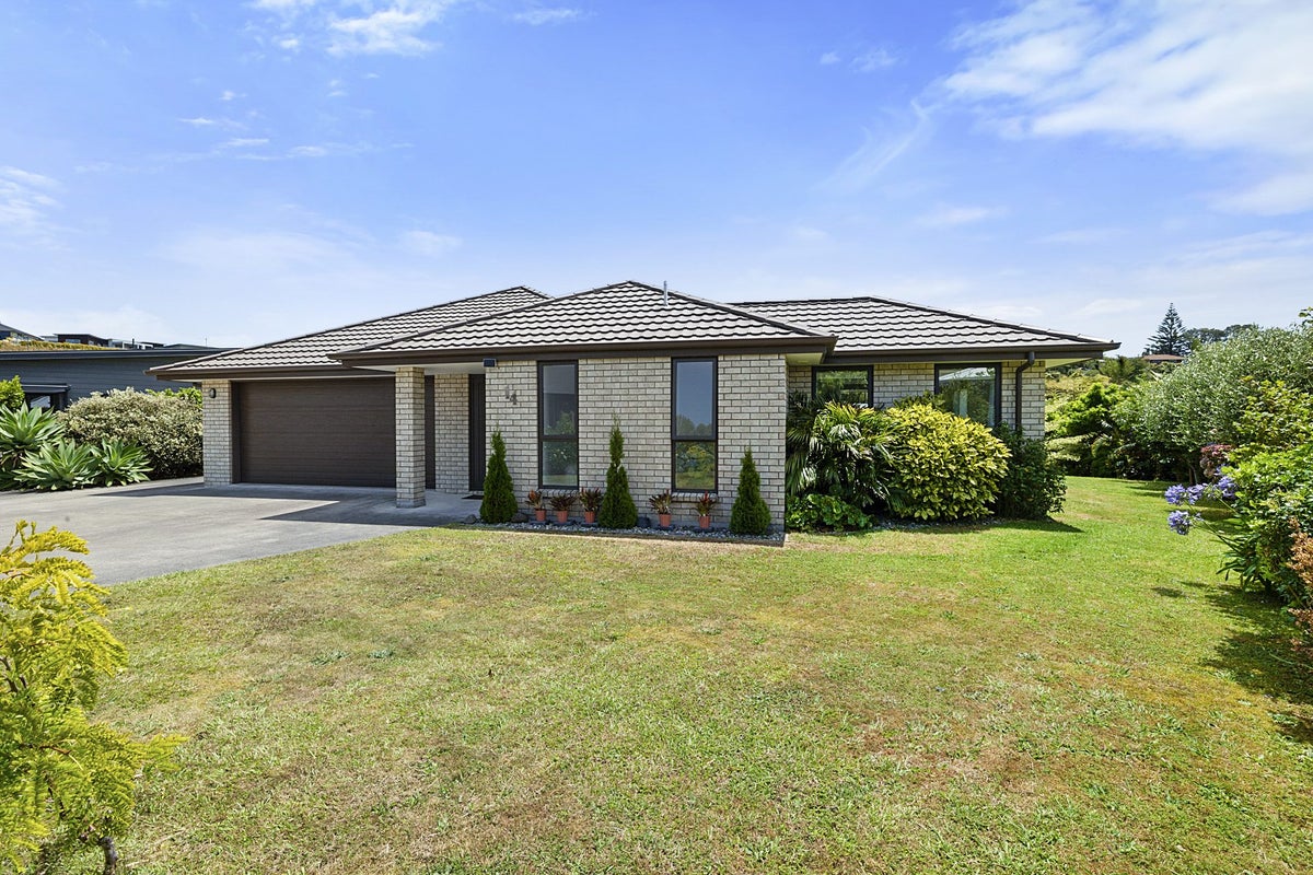14 Te Arakete Place, Hurworth, New Plymouth - Carousel 2