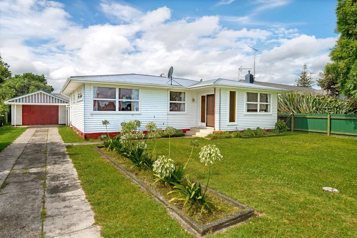 799 Gladstone Road, Te Hapara, Gisborne - Carousel 1