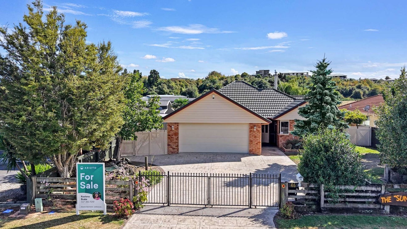 46 Western Road, Ngongotaha, Rotorua - Carousel 1
