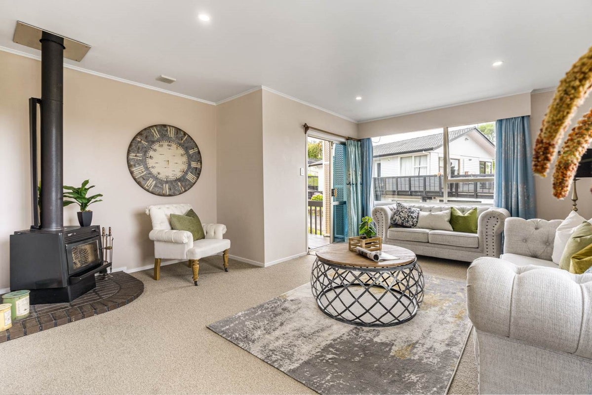1/47 Juniper Rd, Sunnynook, North Shore City - Carousel 2