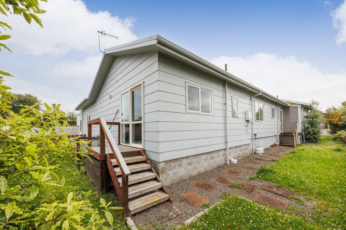 101 Hillcrest Drive, Kelvin Grove, Palmerston North - Carousel 31