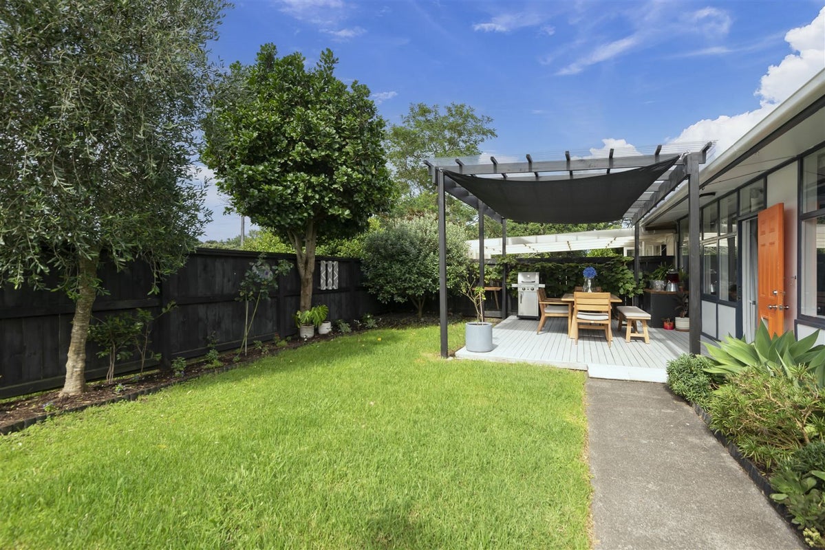 4/31 Allenby Road, Panmure, Auckland - Carousel 2