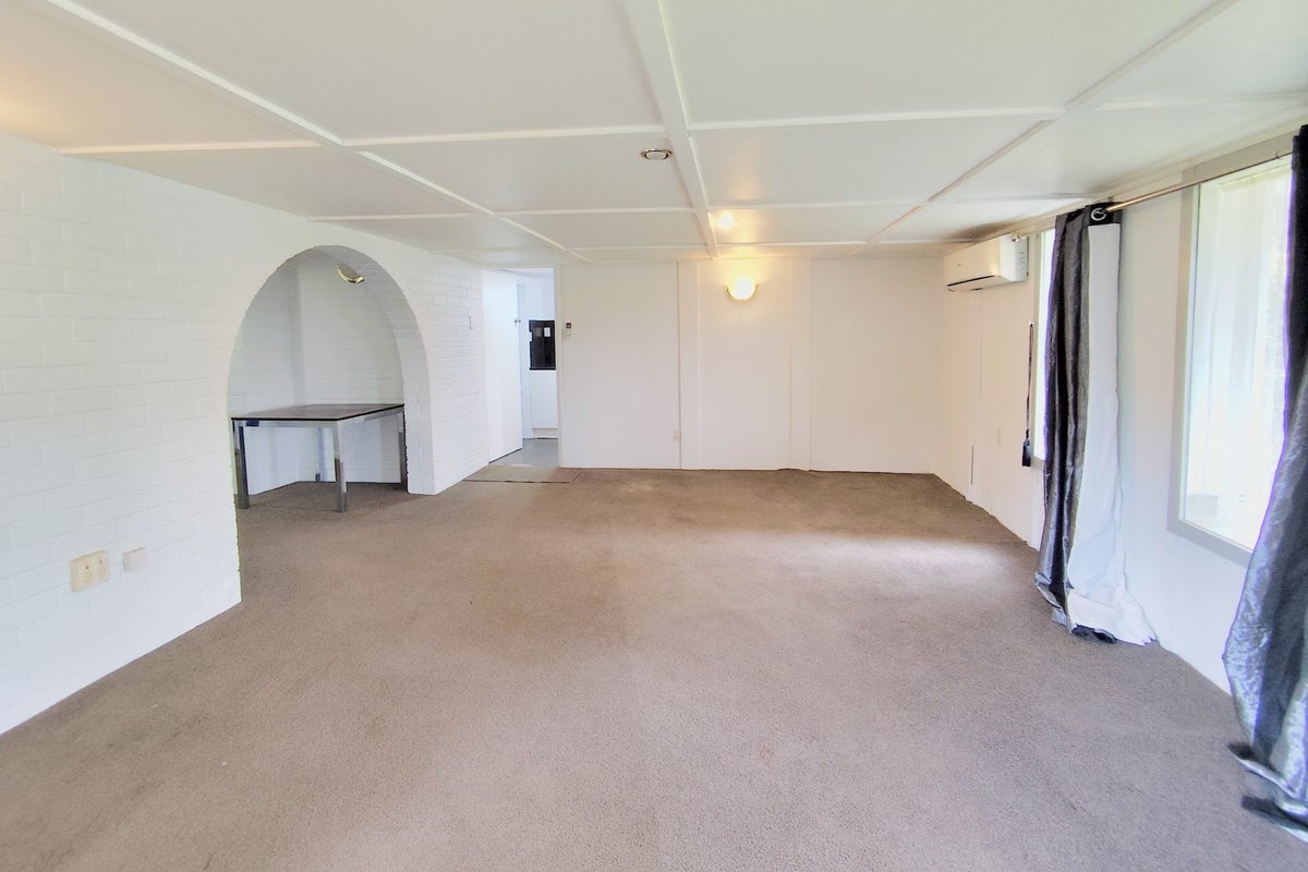 8 Pasteur Place, New Windsor, Auckland - Carousel 1