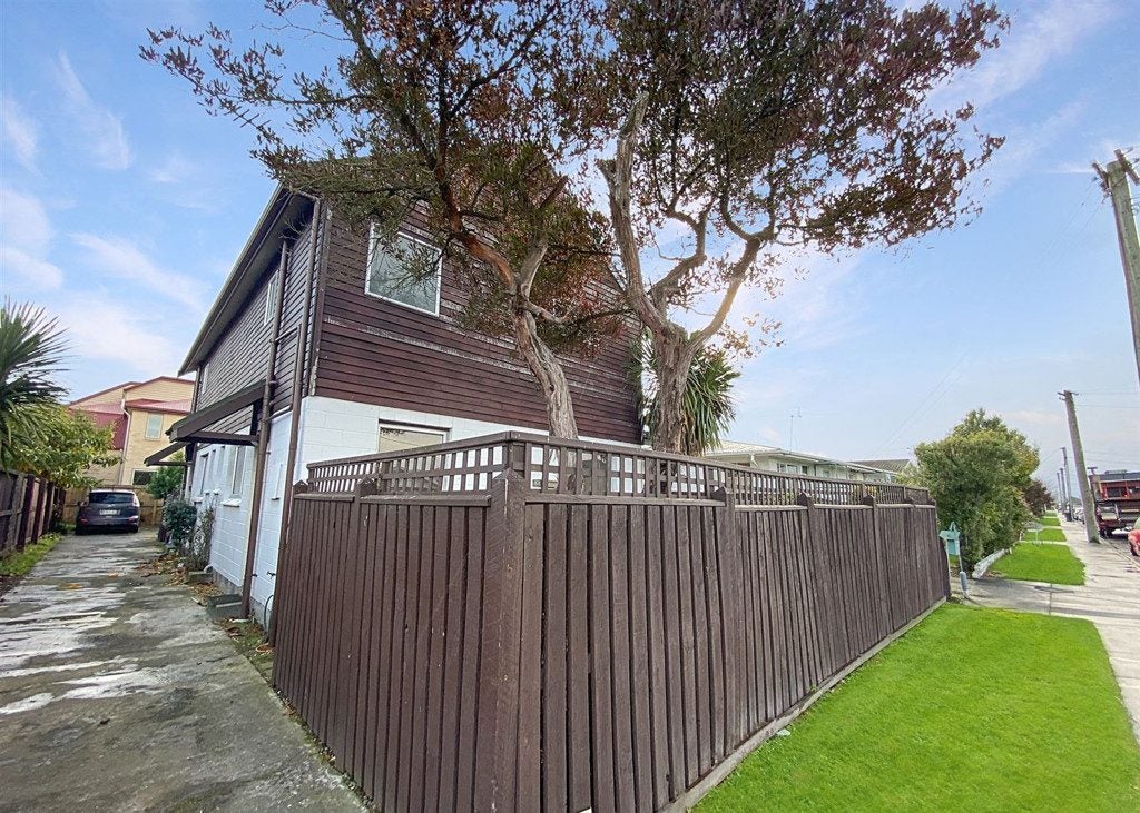 1/491 Barbadoes Street, Edgeware, Christchurch - Carousel 1