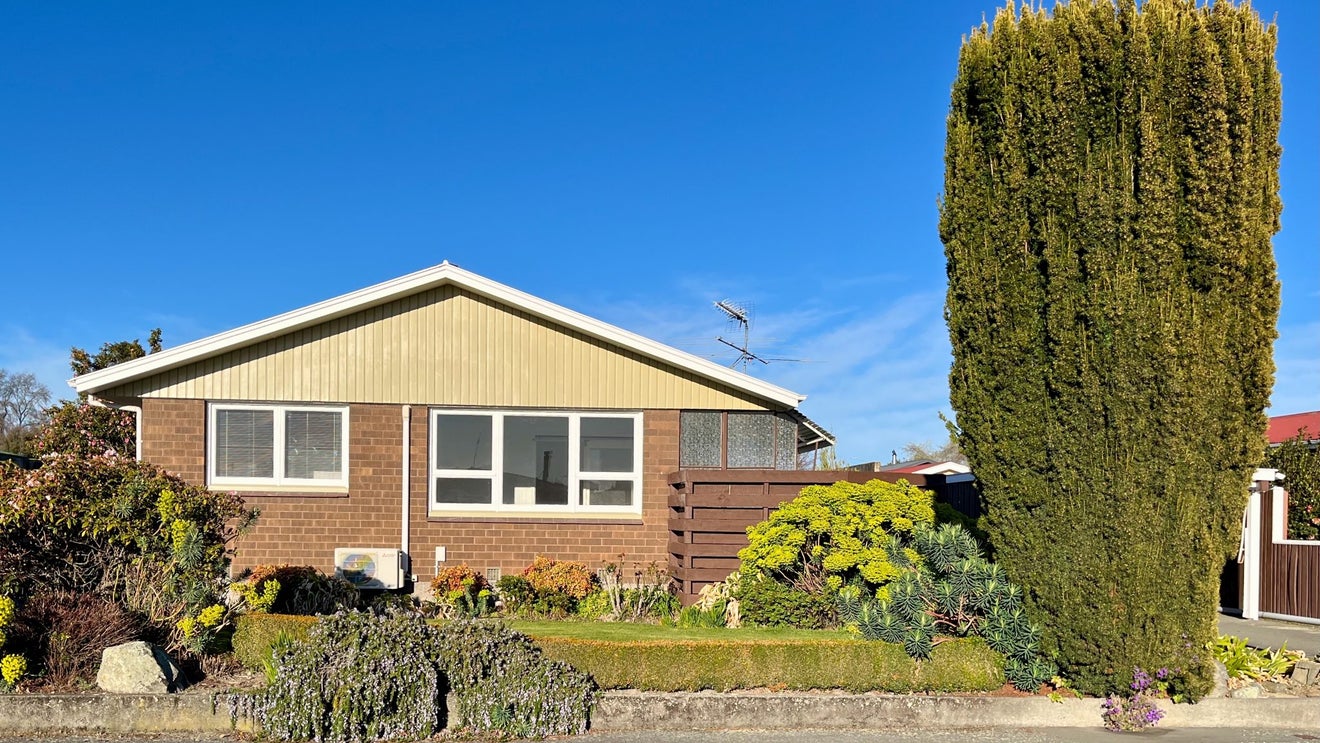 29 Churchill Avenue, Allenton, Ashburton - Carousel 1