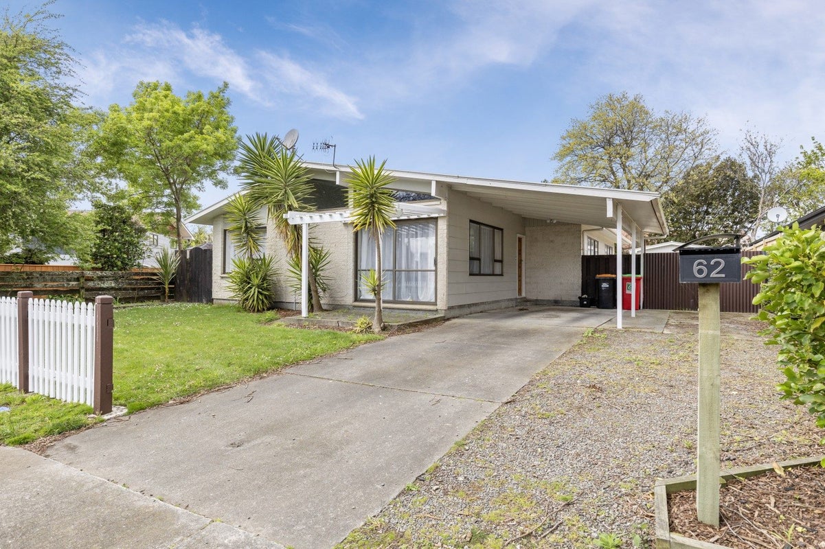 62 Acacia Street, Kelvin Grove, Palmerston North - Carousel 1