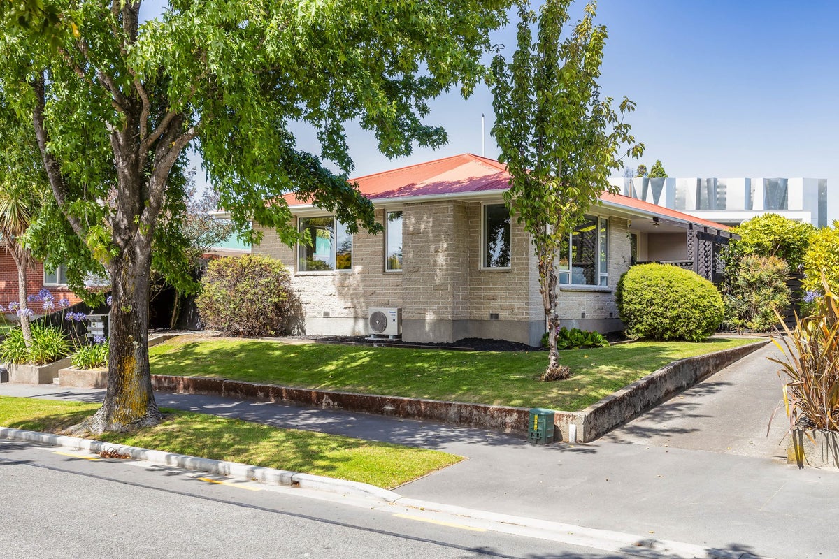 1/44 Lochee Road, Upper Riccarton, Christchurch - Carousel 1