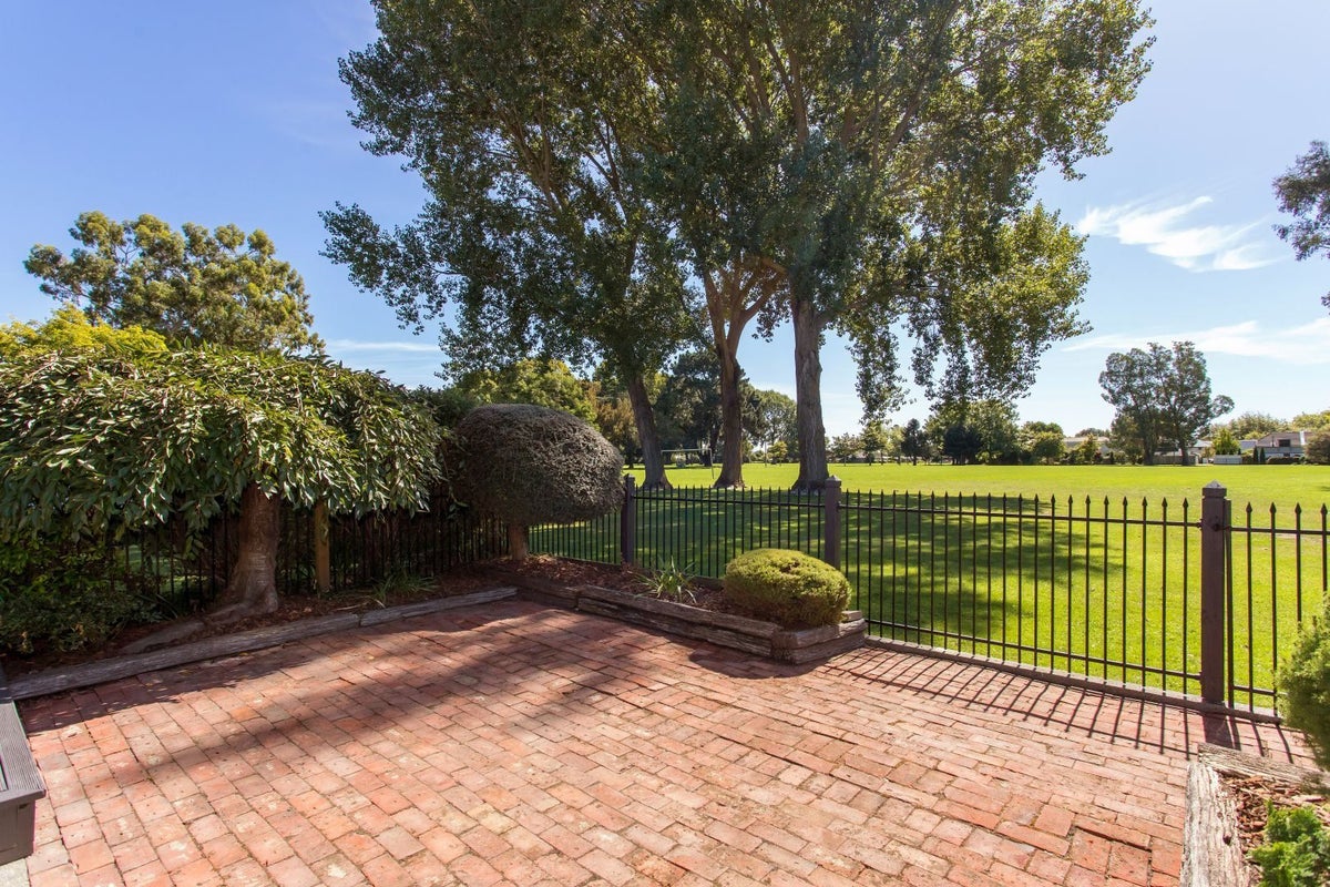 3 Farnham Place, Ilam, Christchurch - Carousel 1