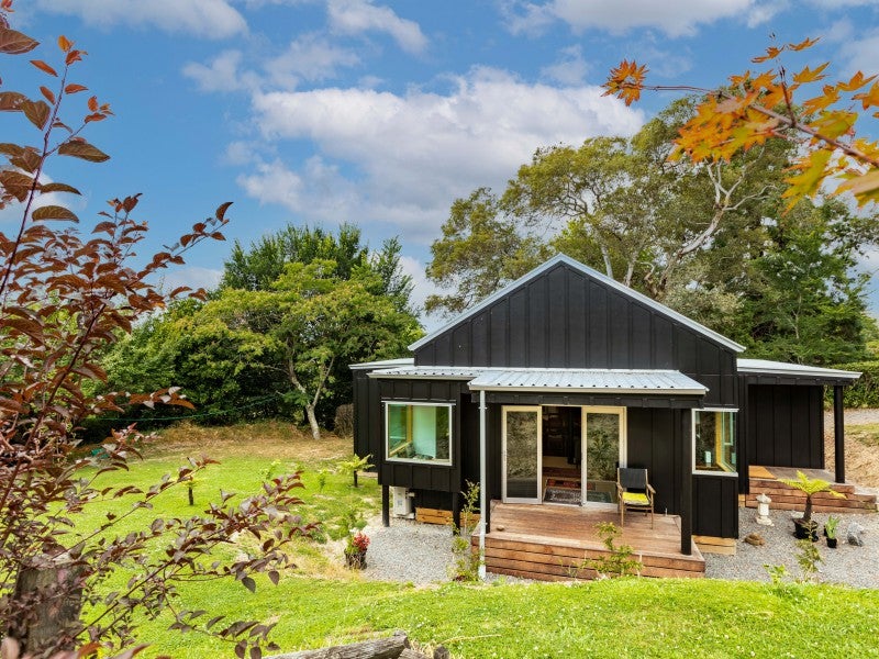 13 Domain Road, Waipawa, Waipawa - Carousel 1