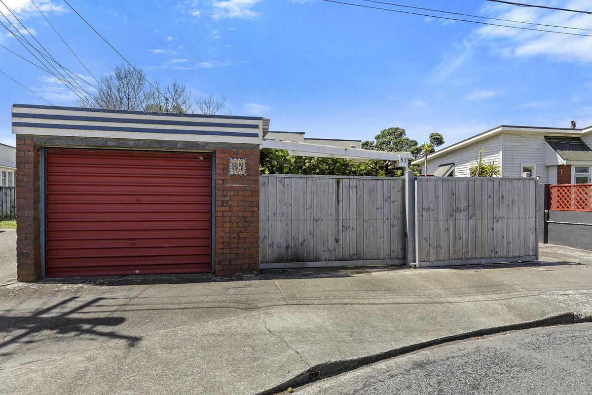 81 Adelaide Street, Petone, Lower Hutt - Carousel 2