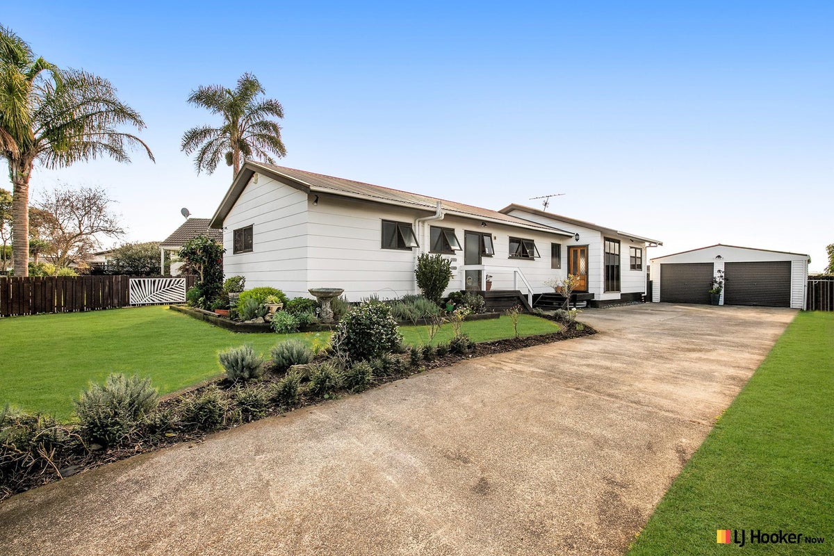 5 Hadley Wood Drive, Wattle Downs, Auckland - Carousel 2
