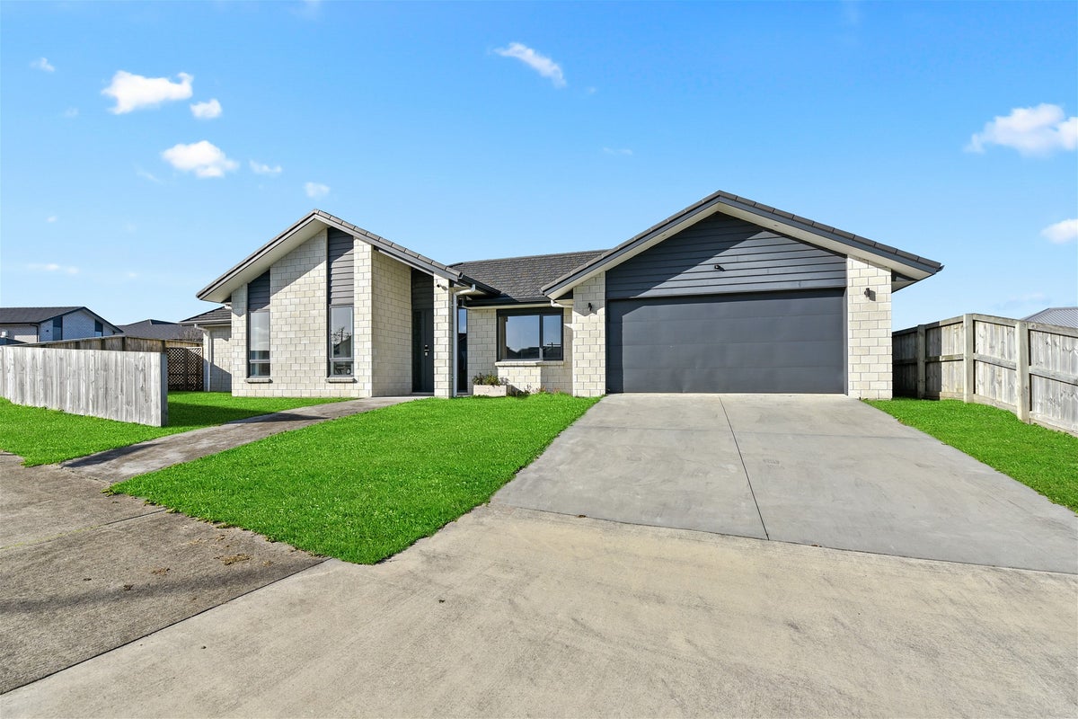5 Waireka Road, Rototuna North, Hamilton - Carousel 1